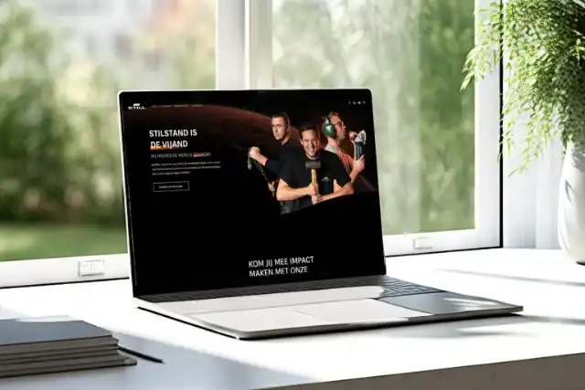 Collega met laptop